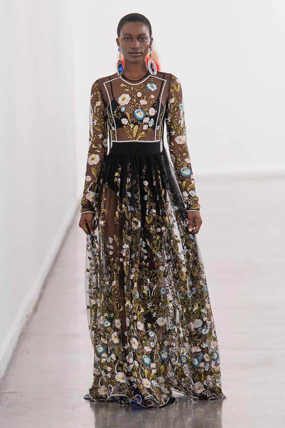 Giambattista Valli | Daring Evening Wear | Esposagroup